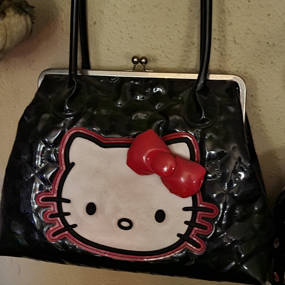 Hello Kitty purse